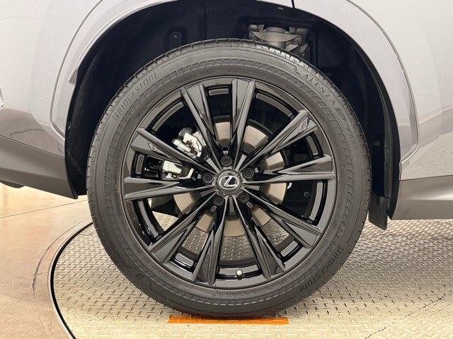 レクサス NX450h+ F SPORT