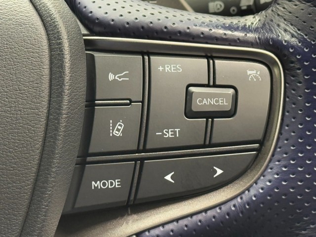 レクサス UX250h FSPORTスタイルブル