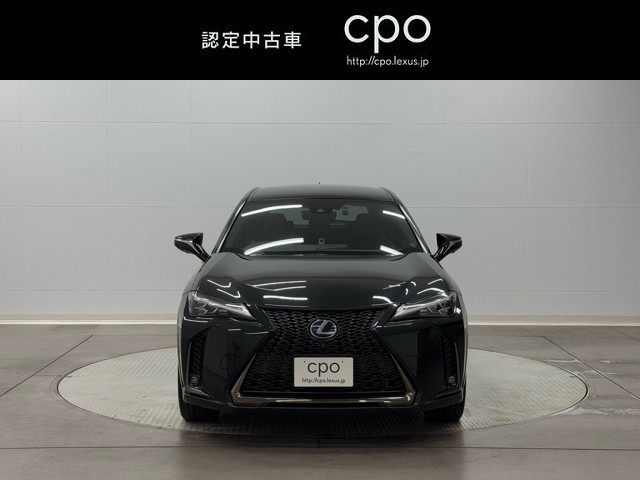 レクサス UX250h FSPORTスタイルブル