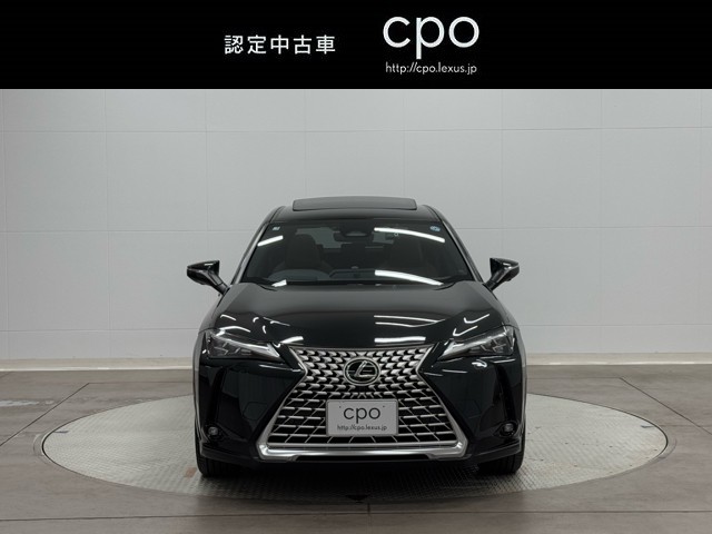 レクサス UX300h グレイスフルエクスプロ