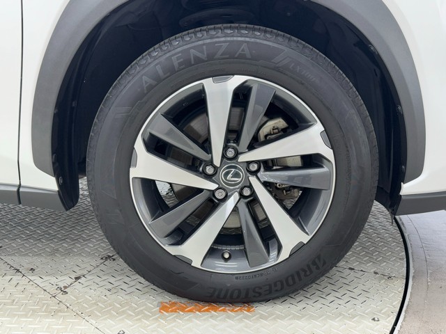 レクサス NX300h バージョンL