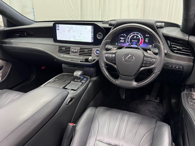 レクサス LS500h エグゼクティブアド
