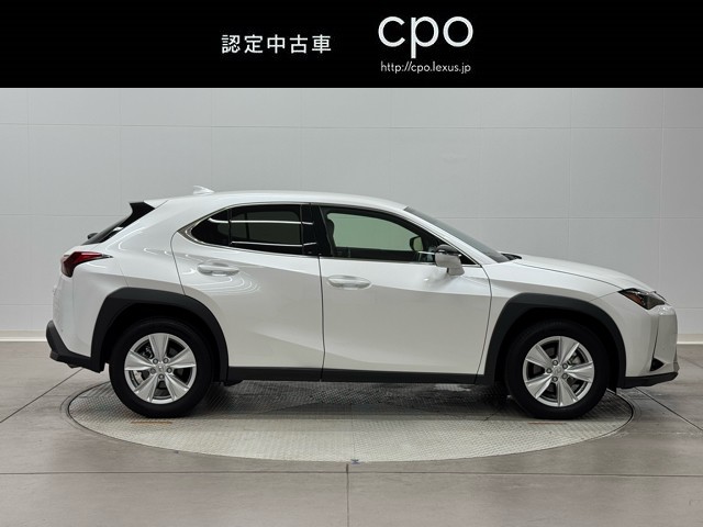 レクサス UX250h バージョンC