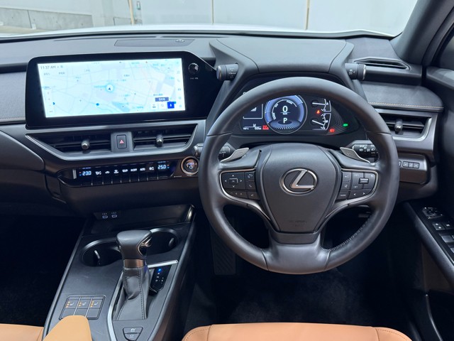 レクサス UX250h バージョンC