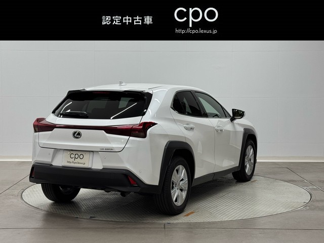 レクサス UX250h バージョンC