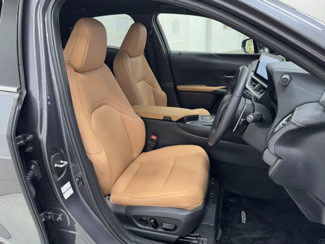 レクサス UX250h バージョンC