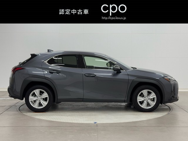 レクサス UX250h バージョンC
