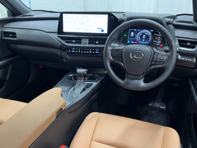 レクサス UX250h バージョンC