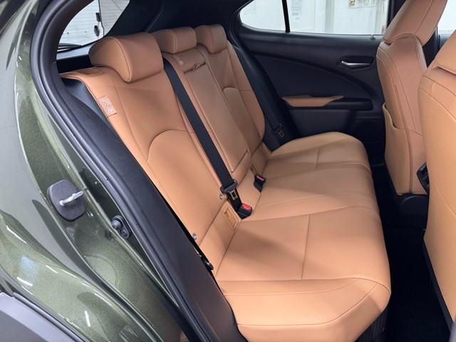 レクサス UX250h バージョンC