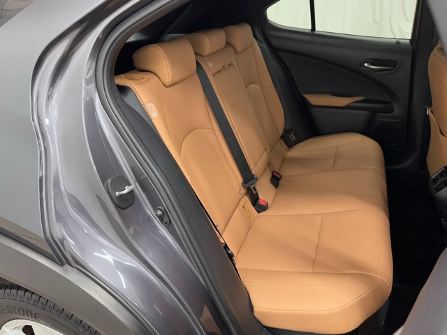 レクサス UX250h VersionC