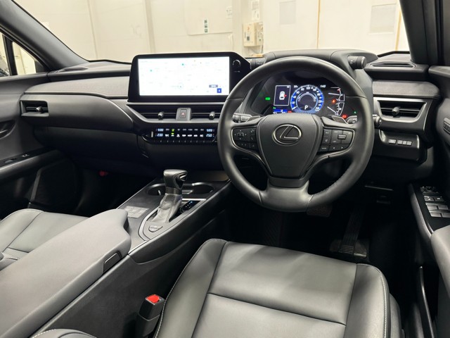 レクサス UX250h バージョンC