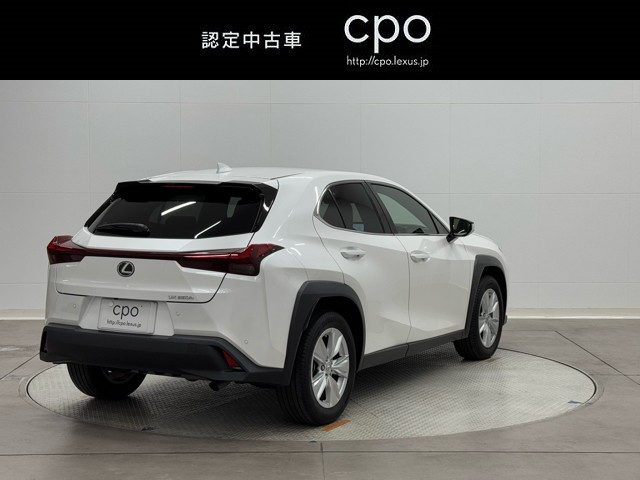 レクサス UX250h バージョンC