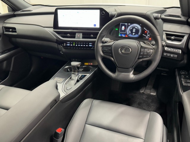 レクサス UX250h バージョンC