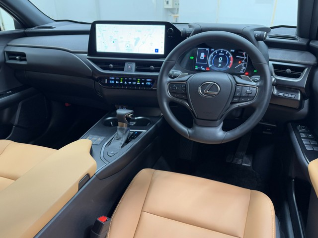 レクサス UX250h バージョンC
