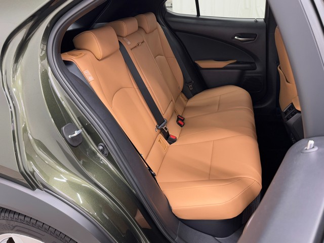 レクサス UX250h バージョンC