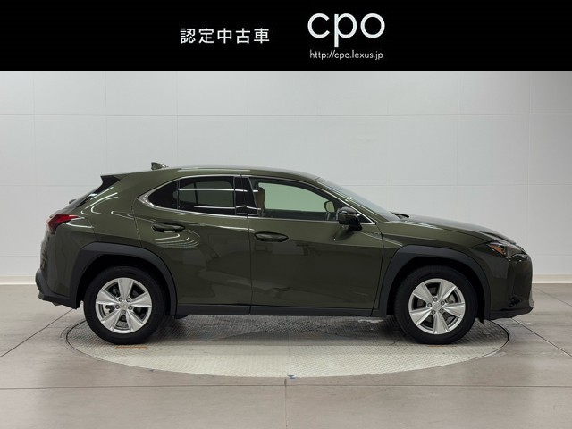 レクサス UX250h バージョンC