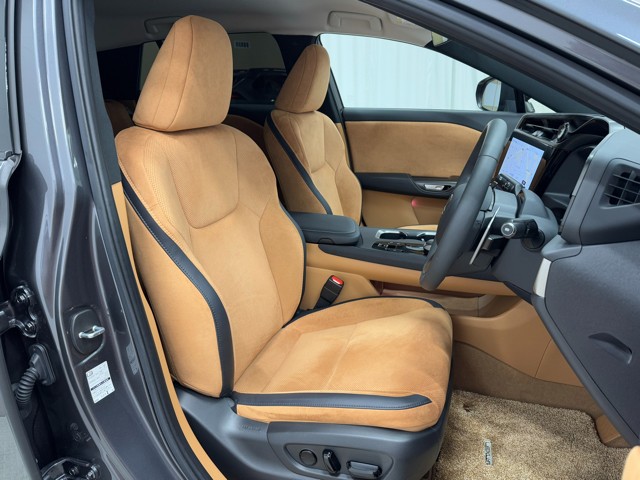 レクサス RZ450e バージョンL