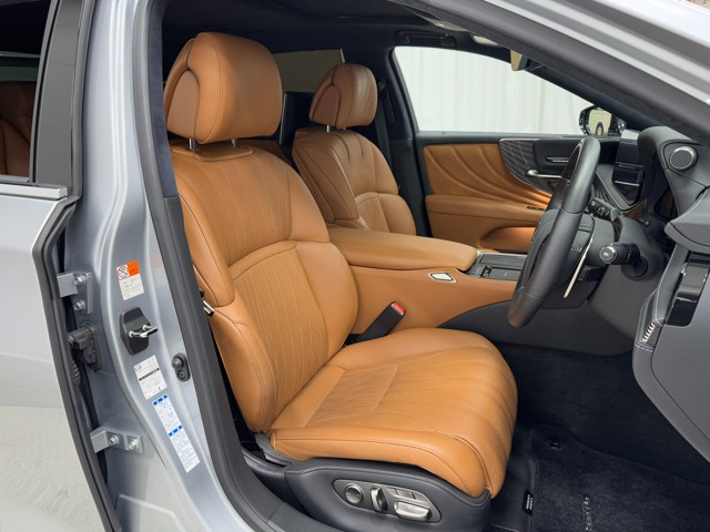 レクサス LS500h エグゼクティブアド