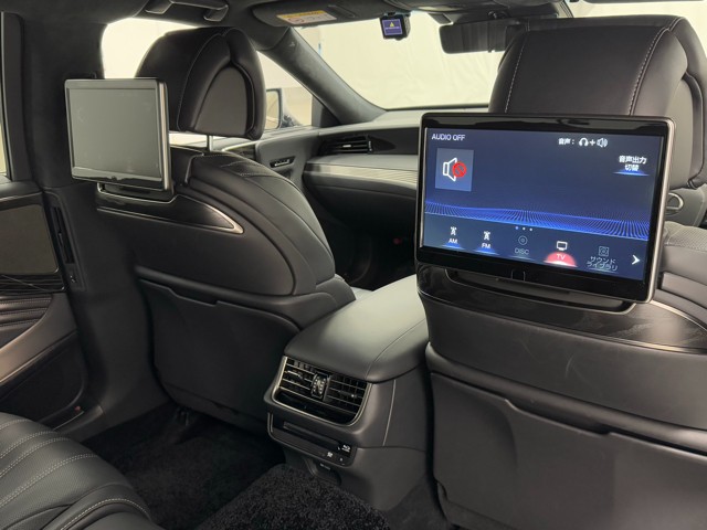 レクサス LS500h EXECUTIVE゛