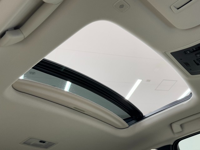 レクサス UX300e バージョンL