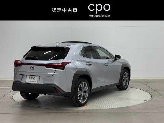 レクサス UX300e バージョンL