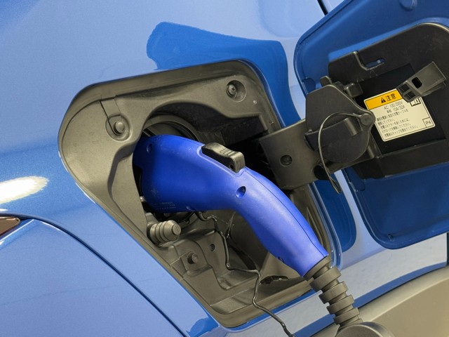 レクサス UX300e バージョンC