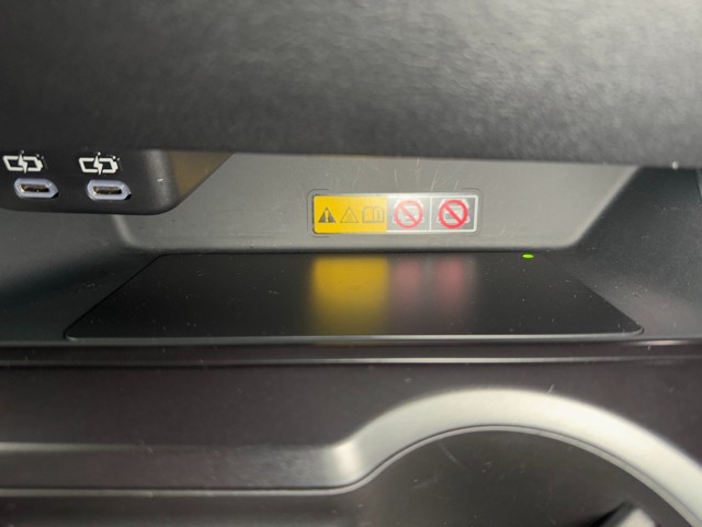 レクサス UX300e バージョンL