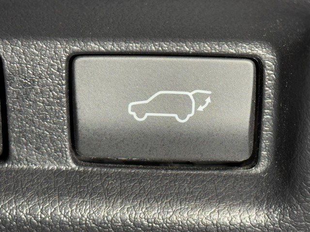 レクサス UX300e バージョンC