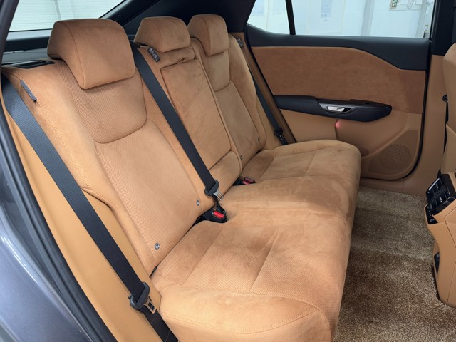 レクサス RZ450e バージョンL