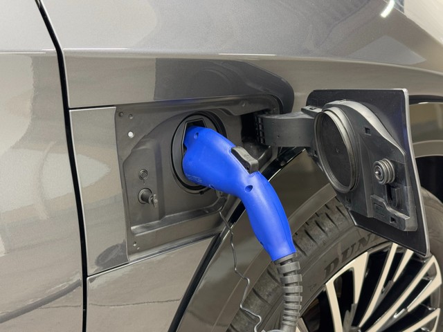 レクサス RZ450e バージョンL