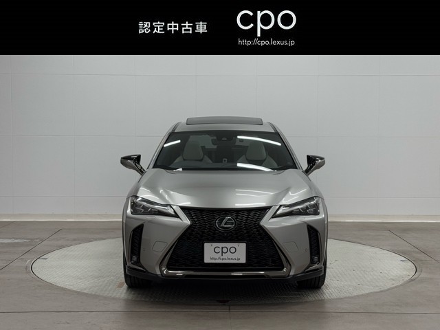 レクサス UX200 Fスポーツ