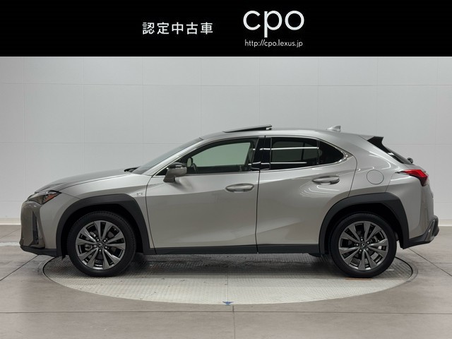 しかもUX200Fスポーツ