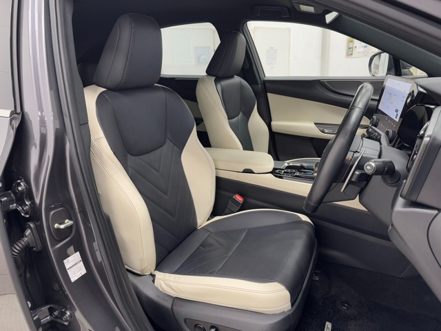 レクサス NX450h+ versionL