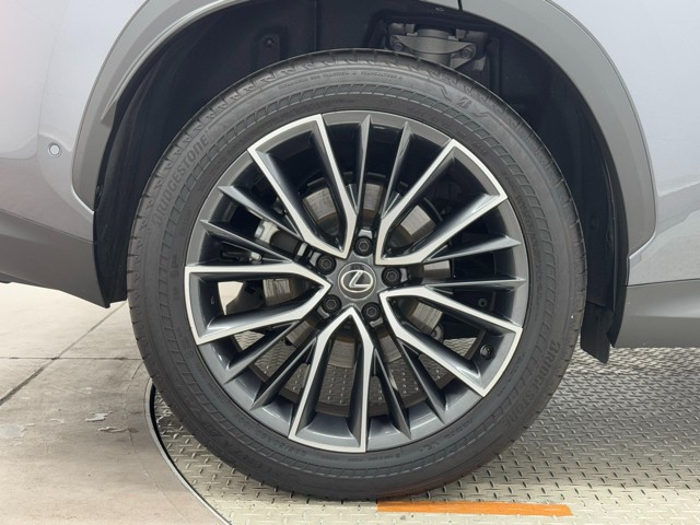 レクサス NX450h+ versionL