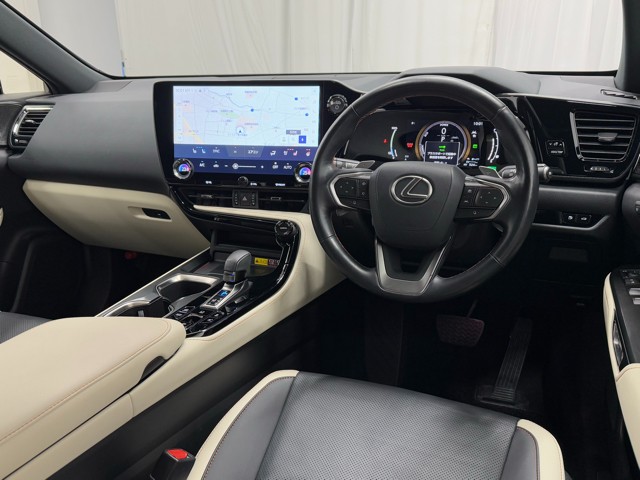 レクサス NX450h+ versionL