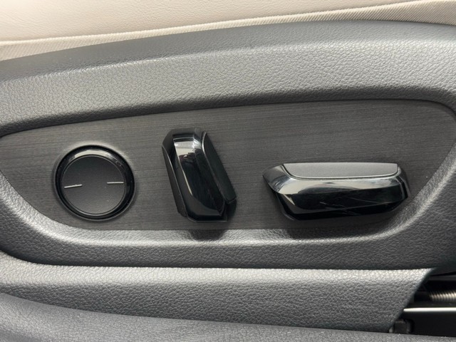 レクサス UX250h バージョンC