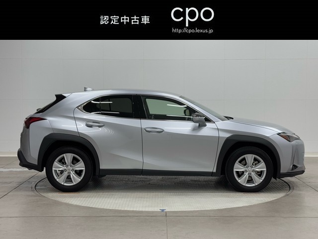 レクサス UX250h バージョンC