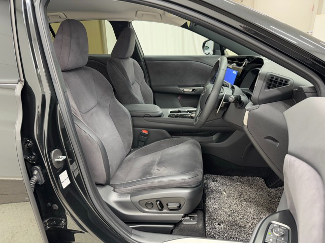 レクサス RZ450e バージョンL