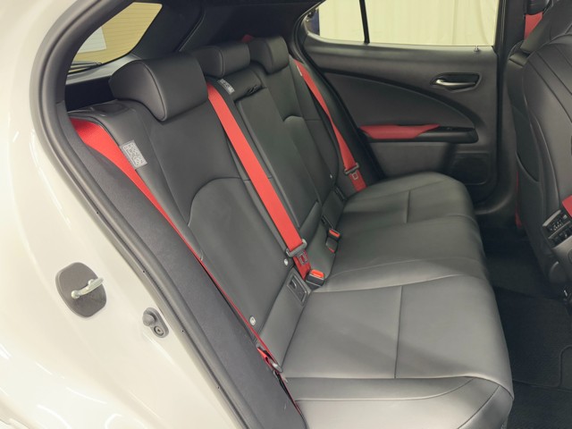 レクサス UX250h Fスポエモ Exp