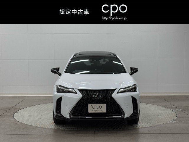 レクサス UX250h Fスポエモ Exp