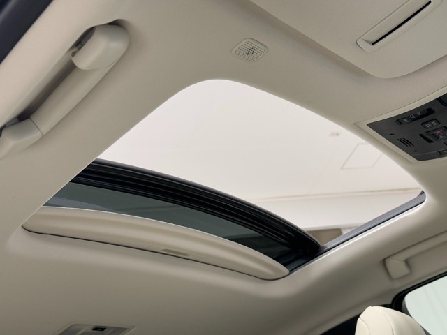 レクサス UX300e VER-L