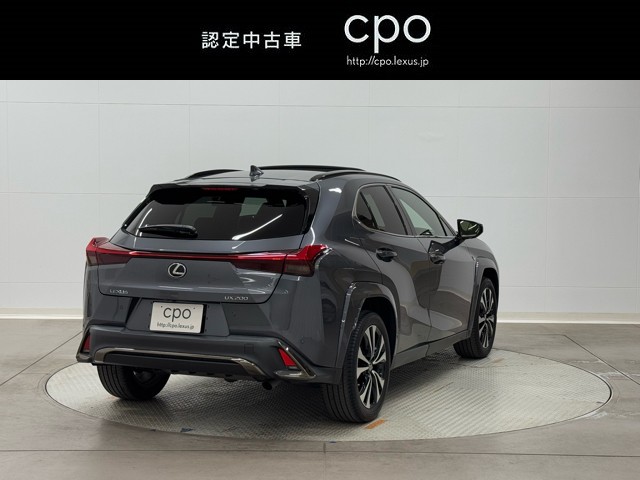 レクサス UX200 F SPORT スタイルブ