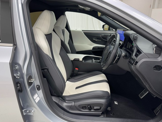 レクサス ES300h Fスポーツ