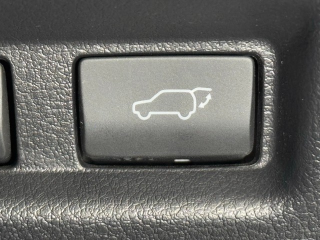 レクサス UX300h VersionC