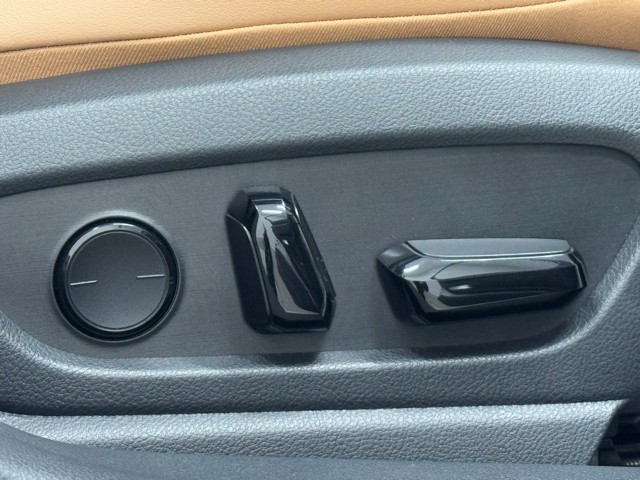 レクサス UX300h VersionC