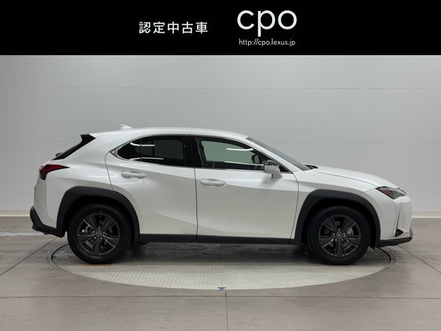 レクサス UX300h VersionC