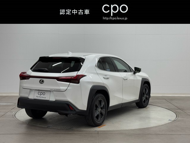 レクサス UX300h VersionC