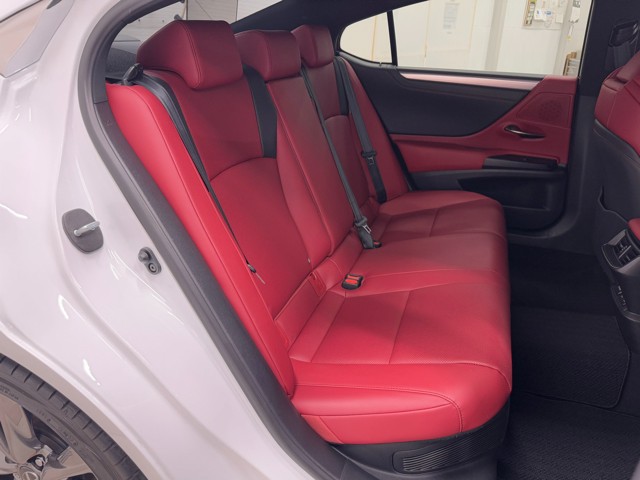 レクサス ES300h F SPORT