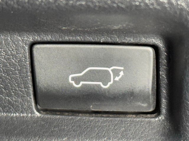 レクサス UX250h ElegantBlack