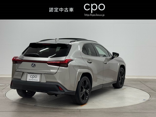 レクサス UX250h ElegantBlack